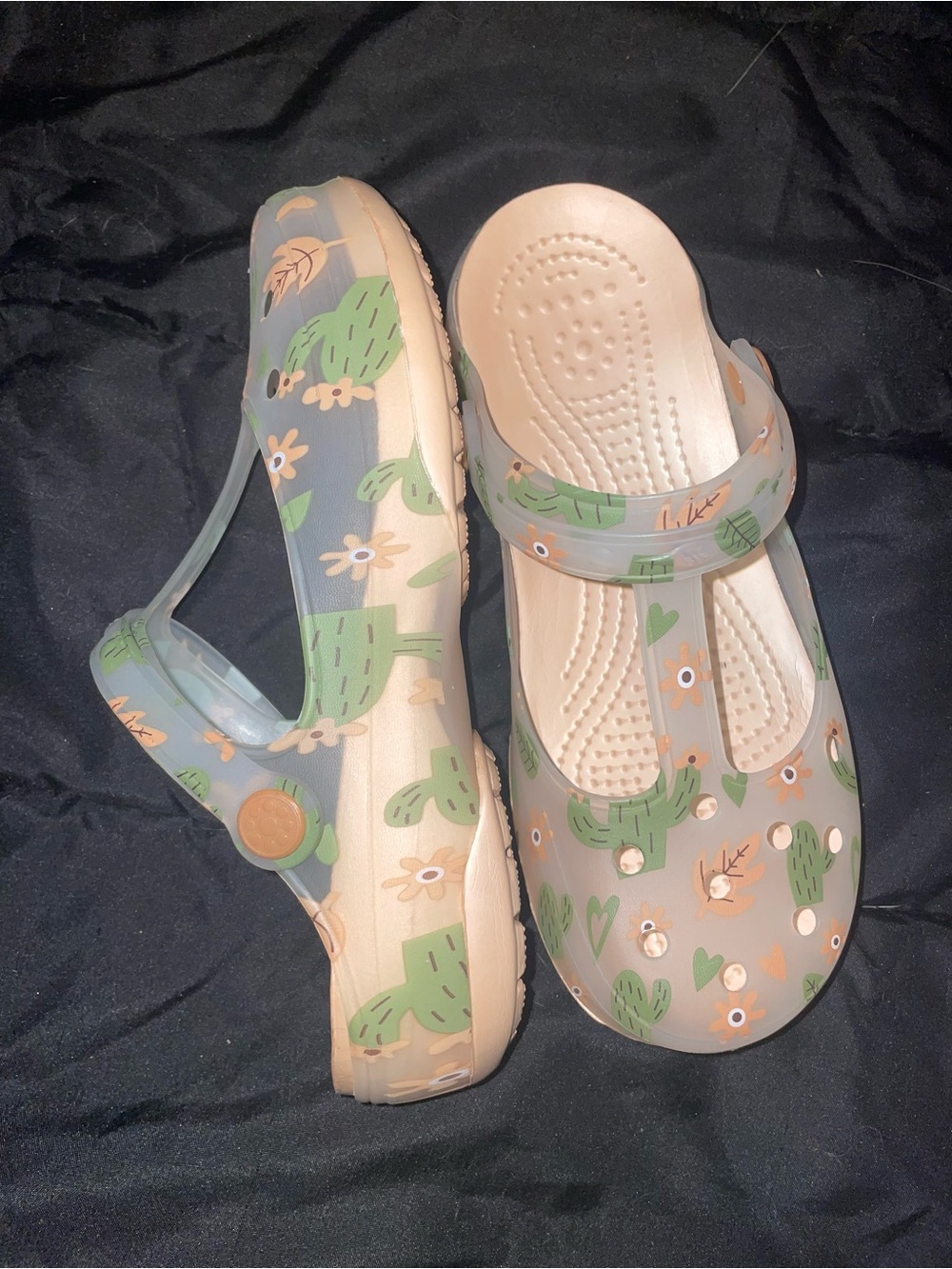Mary Jane crocs style clog with cactus print size women’s 7 nwot - Picture 2 of 6
